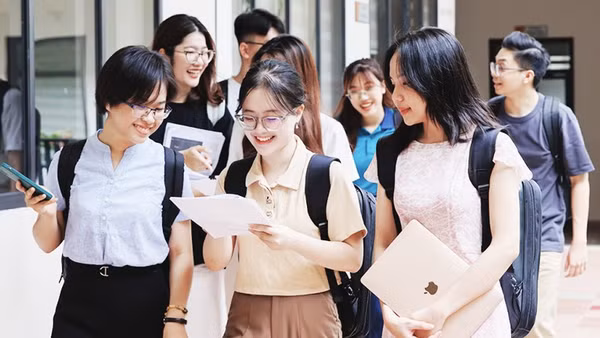 Mức điểm nhận hồ sơ xét tuyển của Trường đại học Kinh tế - Tài chính Thành phố Hồ Chí Minh