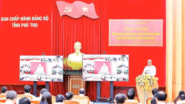 Tỉnh ủy Phú Thọ sơ kết một năm vận hành chính quyền địa phương hai cấp (Ảnh Báo Phú Thọ)