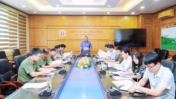 Phó Giám đốc Sở Văn hóa, Thể thao và Du lịch tỉnh Phú Thọ Đào Tiến Cường phát biểu tại hội nghị.