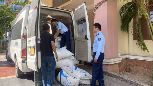 Cơ quan chức năng tỉnh Quảng Trị liên tiếp phát hiện, xử lý vụ các vận chuyển đường kính nhập lậu.