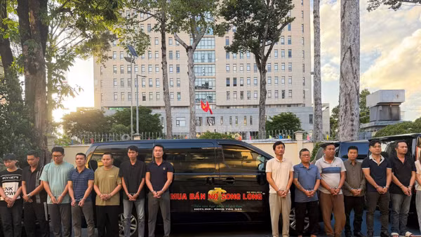 Một băng nhóm tội phạm đòi nợ thuê bị Công an thành phố khởi tố. (Ảnh: Công an cung cấp)