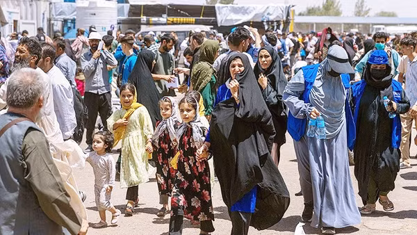 Làn sóng hồi hương gây áp lực lên nền kinh tế Afghanistan. Ảnh: ANADOLU AGENCY