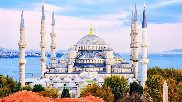 Thánh đường xanh tại Istanbul. Ảnh: BLUE MOSQUE