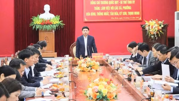 Bí thư Tỉnh ủy Phú Thọ Trương Quốc Huy phát biểu tại buổi làm việc.