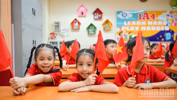 Học sinh Trường tiểu học Nhân Chính, phường Thanh Xuân, thành phố Hà Nội (Ảnh: THẾ ĐẠI) 
