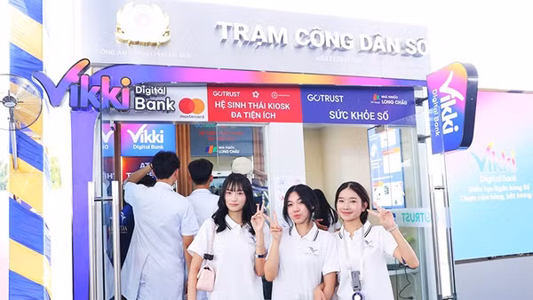 Không gian trải nghiệm ngân hàng số và “Trạm công dân số”