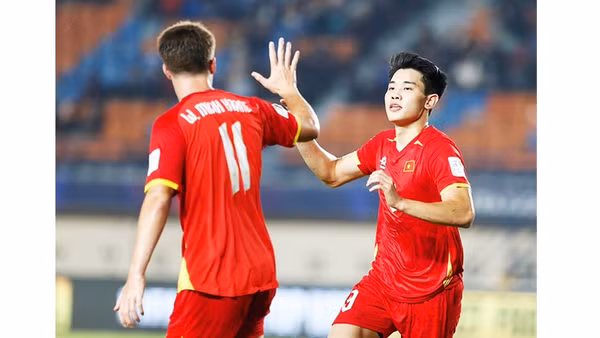 Đội tuyển Việt Nam có trận thắng 1-0 trước đội tuyển Philippines. Ảnh: VFF