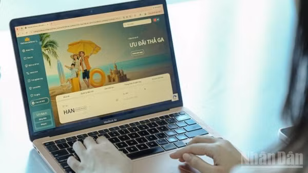 Vietnam Airlines khuyến nghị hành khách nên thực hiện giao dịch qua các kênh chính thống của Hãng. (Ảnh: Vietnam Airlines cung cấp)