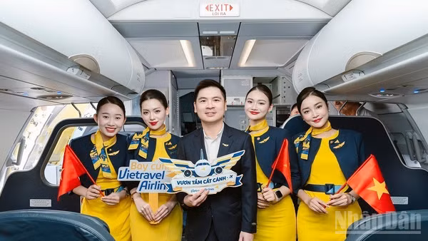 Chủ tịch Hội đồng quản trị Vietravel Airlines Đỗ Vinh Quang tại sự kiện đón tàu bay Airbus A321. (Ảnh: MỸ YẾN)