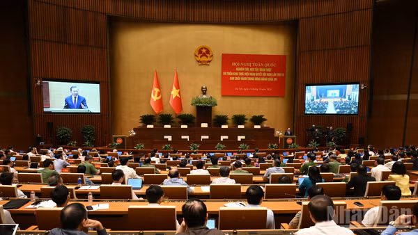Quang cảnh hội nghị.
