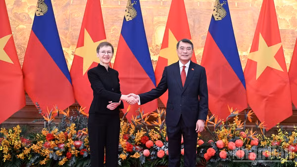 Thủ tướng Lê Minh Hưng và Thủ tướng Công quốc Liechtenstein Brigitte Haas.