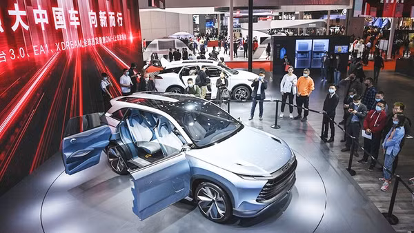 Mẫu xe điện EA1 Xdream của hãng BYD. Ảnh: AFP
