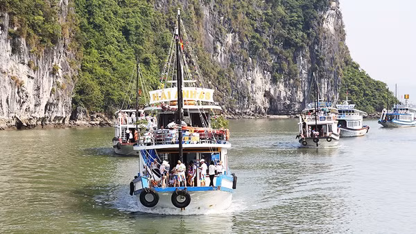 Du lịch Quảng Ninh thu hơn 21.600 tỷ đồng trong 4 tháng
