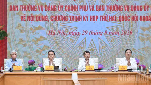 Thủ tướng Lê Minh Hưng và Chủ tịch Quốc hội Trần Thanh Mẫn đồng chủ trì Hội nghị Ban Thường vụ Đảng ủy Chính phủ và Ban Thường vụ Đảng ủy Quốc hội.