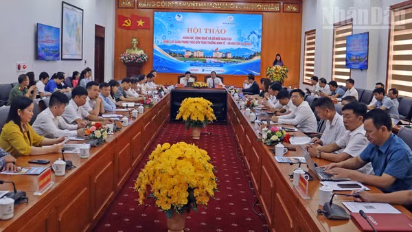 Các đại biểu tham gia buổi hội thảo. (Ảnh: TRẦN TUẤN)