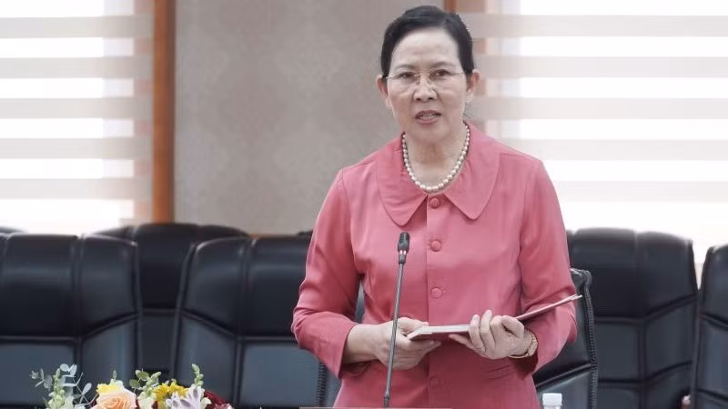 h2-ba-le-thi-thuy.jpg