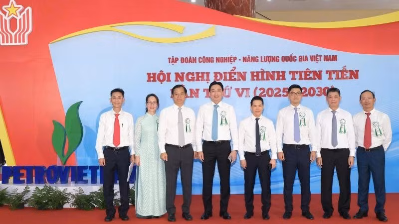 h2-pvgas-thi-dua.jpg