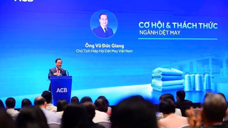 h2-acb-ongg-vu-duc-giang-chu-tich-hiep-hoi-det-may-vn.jpg
