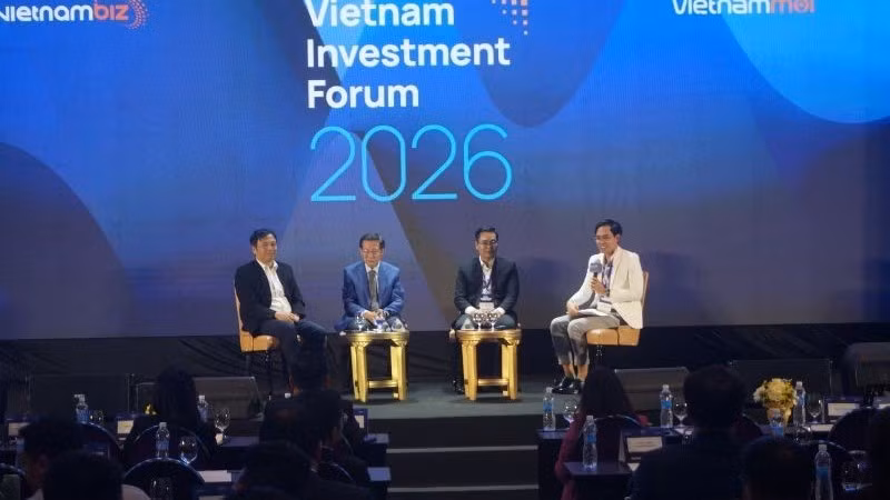 Các chuyên gia kinh tế thảo luận tại "Diễn đàn Đầu tư Việt Nam 2026" tổ chức tại Thành phố Hồ Chí Minh.