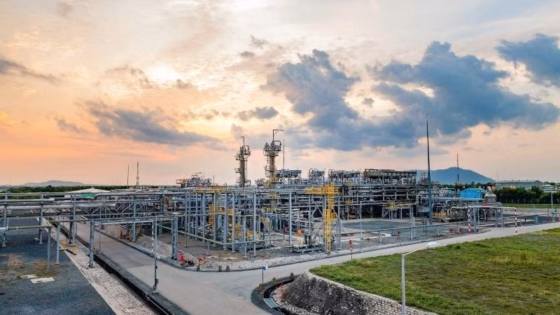 Nhà máy Xử lý khí Dinh Cố – công trình khoa học công nghệ trọng điểm của PV GAS, góp phần bảo đảm an ninh năng lượng quốc gia và phát triển bền vững ngành công nghiệp khí Việt Nam