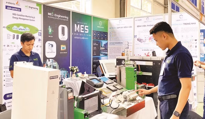 Các công nghệ, giải pháp mới có khả năng giải quyết bài toán khó về giao thông, môi trường... được khuyến khích thông qua hoạt động thử nghiệm có kiểm soát. (Ảnh HÀ NỘI)