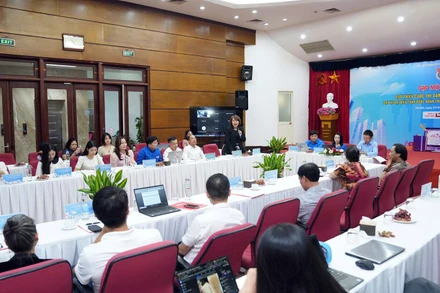 Toàn cảnh buổi gặp gỡ báo chí.