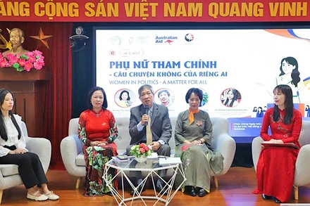 Các đại biểu chia sẻ ý kiến tại Tọa đàm.