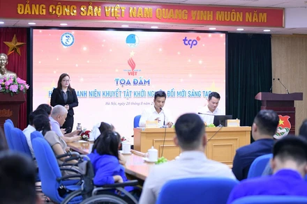 Tọa đàm diễn ra với nhiều gương mặt thanh niên khuyết tật tiêu biểu.