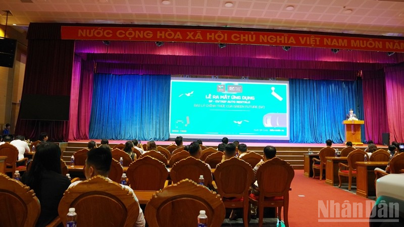 Quang cảnh buổi lễ.