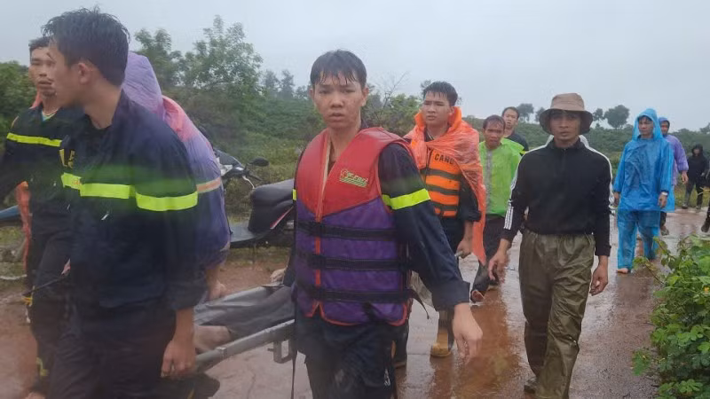 Lực lượng cứu hộ tìm thấy nạn nhân lúc 10 giờ 15 phút ngày 1/9.