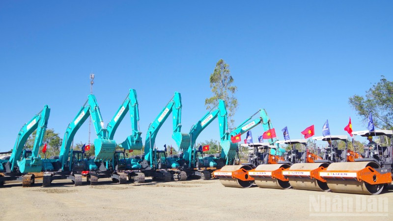 Dự án Quy Nhơn-Pleiku, đoạn Km90-Km125, được kỳ vọng sẽ hoàn thành sớm trong thời gian tới.