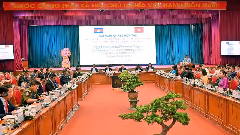 Quang cảnh hội nghị.