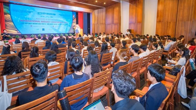 Hội nghị có sự tham dự của nhiều nhà khoa học trên thế giới.