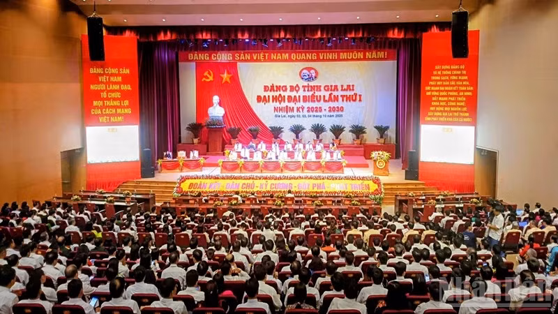 Toàn cảnh phiên họp trù bị.