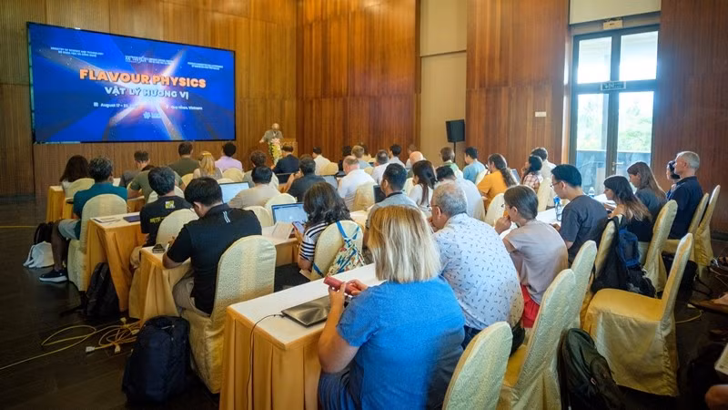 Toàn cảnh hội nghị.