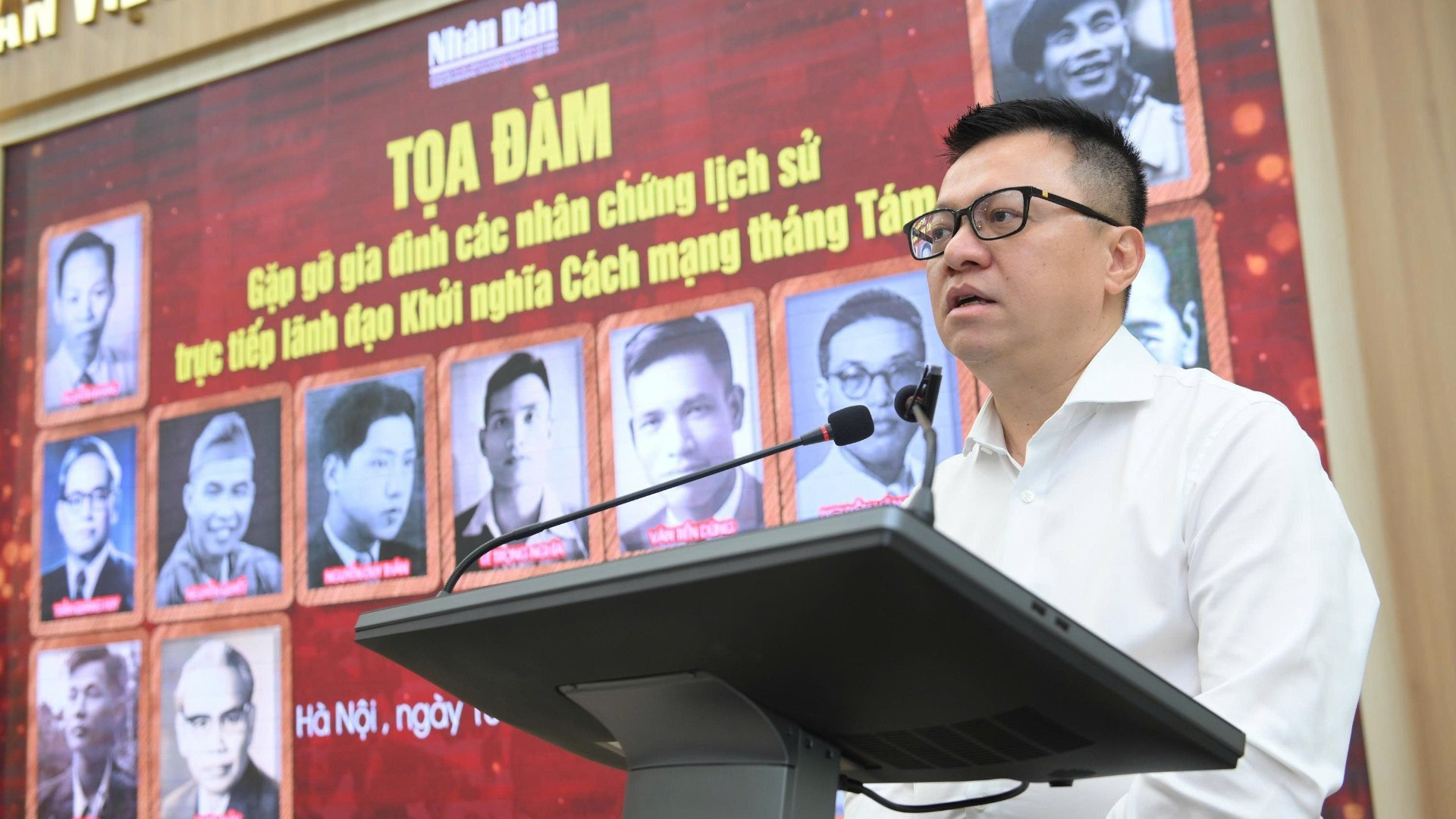 Đồng chí Lê Quốc Minh - Ủy viên Trung ương Đảng, Tổng Biên tập Báo Nhân Dân, Phó Trưởng Ban Tuyên giáo và Dân vận Trung ương, Chủ tịch Hội Nhà báo Việt Nam phát biểu tại tọa đàm. (Ảnh: THẾ ĐẠI) anh-minh-pb-9980.jpg