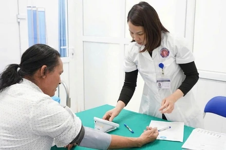 Triển khai miễn viện phí toàn dân sẽ giúp người dân dễ dàng tiếp cận dịch vụ khám, chữa bệnh.