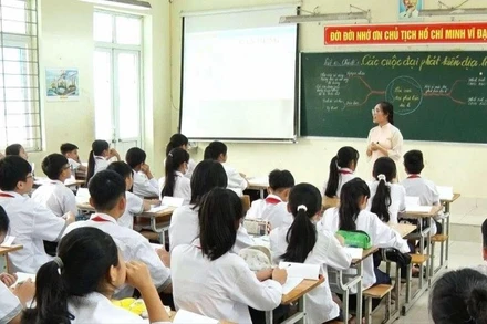 Giờ học tại Trường THCS Tân Tiến, xã Xuân Mai, thành phố Hà Nội. (Ảnh THÚY QUỲNH)