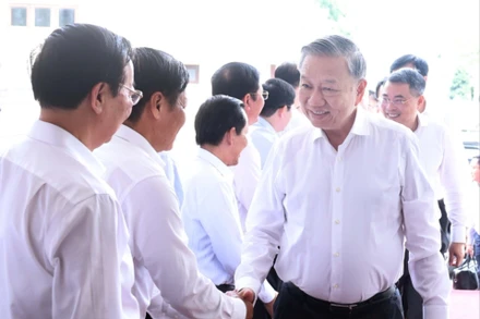 Tổng Bí thư Tô Lâm tới làm việc với Ban Thường vụ Thành ủy Cần Thơ, Thường trực Tỉnh ủy Sóc Trăng và Thường trực Tỉnh ủy Hậu Giang. Ảnh: THỐNG NHẤT/ TTXVN