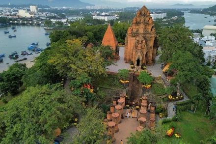 Tháp Bà Ponagar ở Nha Trang (Khánh Hòa).