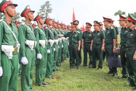 Thiếu tướng Trần Văn Bắc, Tư lệnh Quân khu 2 thăm, động viên lực lượng tham gia A80.