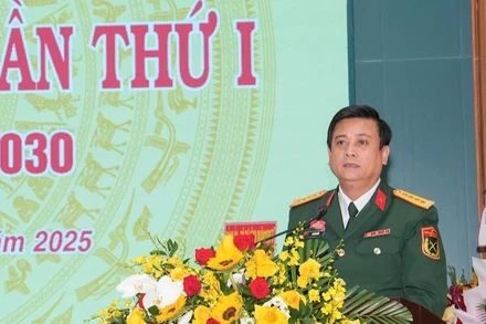 Đại tá Võ Văn Tuấn, Chính ủy Bộ Chỉ huy Quân sự thành phố Đà Nẵng phát biểu chỉ đạo tại Đại hội. (Ảnh: ĐÌNH TĂNG)