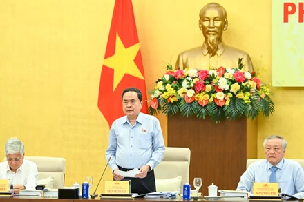 Chủ tịch Quốc hội Trần Thanh Mẫn, Chủ tịch Hội đồng Bầu cử Quốc gia phát biểu khai mạc phiên họp. (Ảnh: DUY LINH)