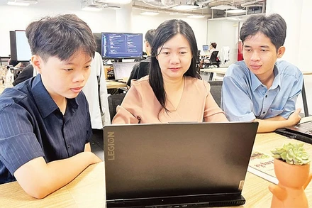 Chị Trần Ngọc Nguyệt Quế tâm huyết với các dự án văn hóa tạo ảnh hưởng đến cộng đồng và đào tạo nhân lực trẻ. (Ảnh CTV)