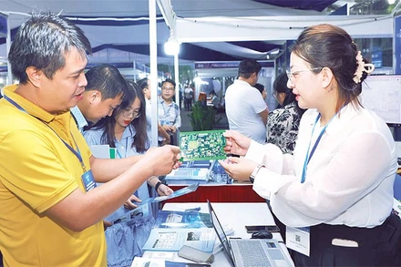 Thành phố Hà Nội đang đẩy mạnh các hoạt động nhằm phát triển ngành công nghiệp bán dẫn trên địa bàn.