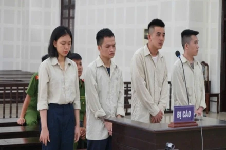 Các bị cáo tại phiên tòa. (Ảnh: ANH ĐÀO)