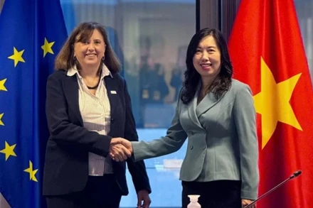 Thứ trưởng Ngoại giao Lê Thị Thu Hằng và bà Paola Pampaloni, Quyền Tổng Vụ trưởng Tổng vụ châu Á-Thái Bình Dương của EEAS đồng chủ trì Phiên họp lần 6 Ủy ban hỗn hợp Việt Nam-EU. (Nguồn: Báo Quốc tế)