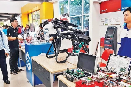 Khu Công nghệ cao Thành phố Hồ Chí Minh trưng bày các sản phẩm.