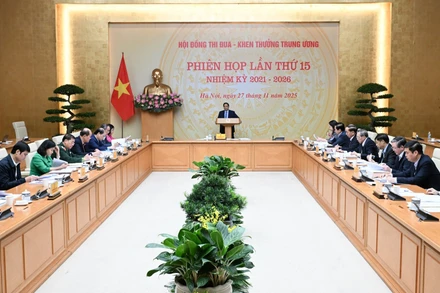 Quang cảnh phiên họp.