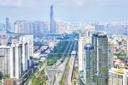 Thành phố Hồ Chí Minh ngày càng văn minh, hiện đại. (Ảnh HOÀNG TRIỀU)